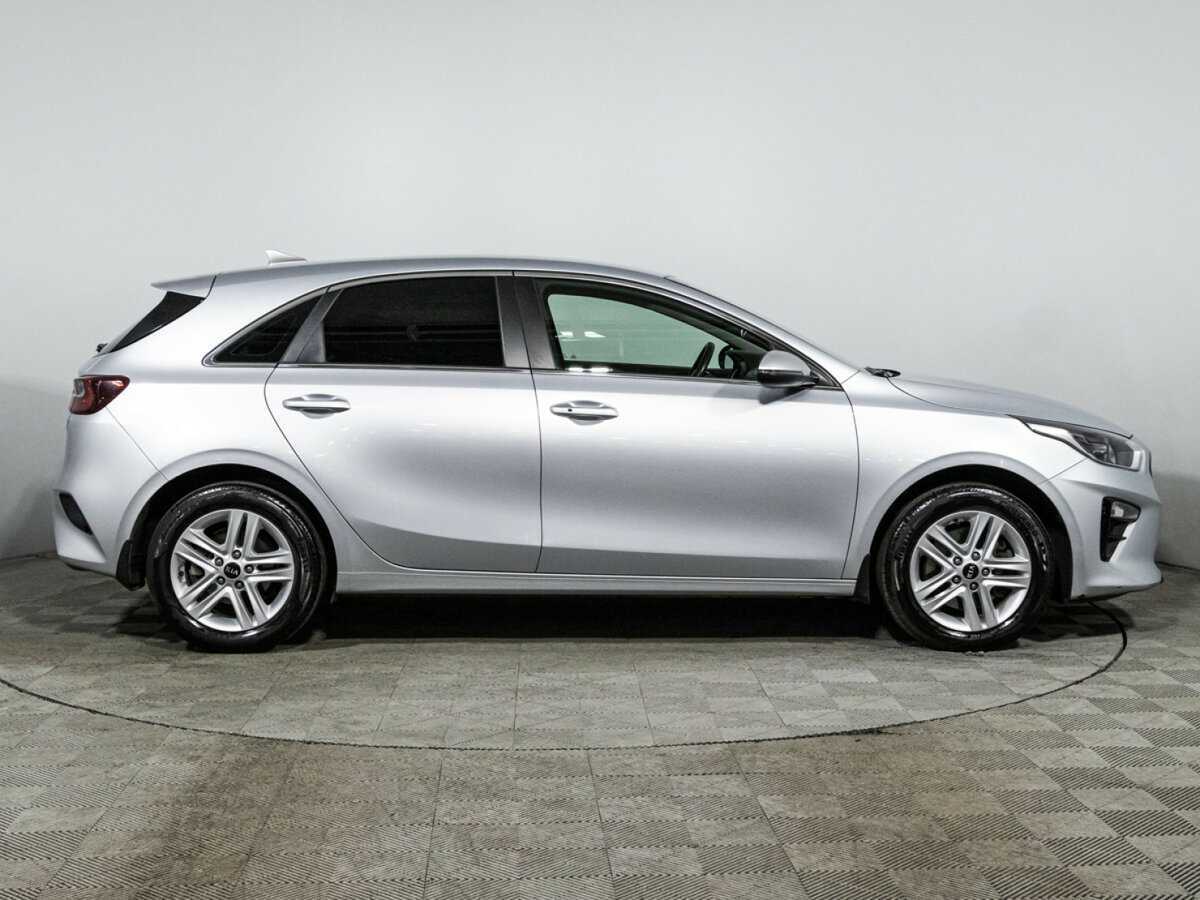 Купить Kia Ceed с пробегом. Фото: #2