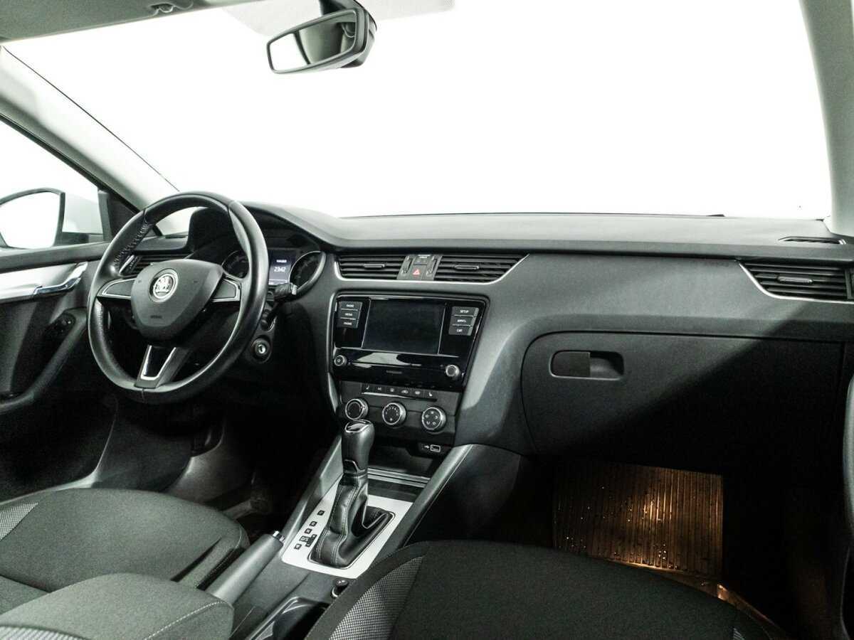 Купить Skoda Octavia с пробегом. Фото: #8