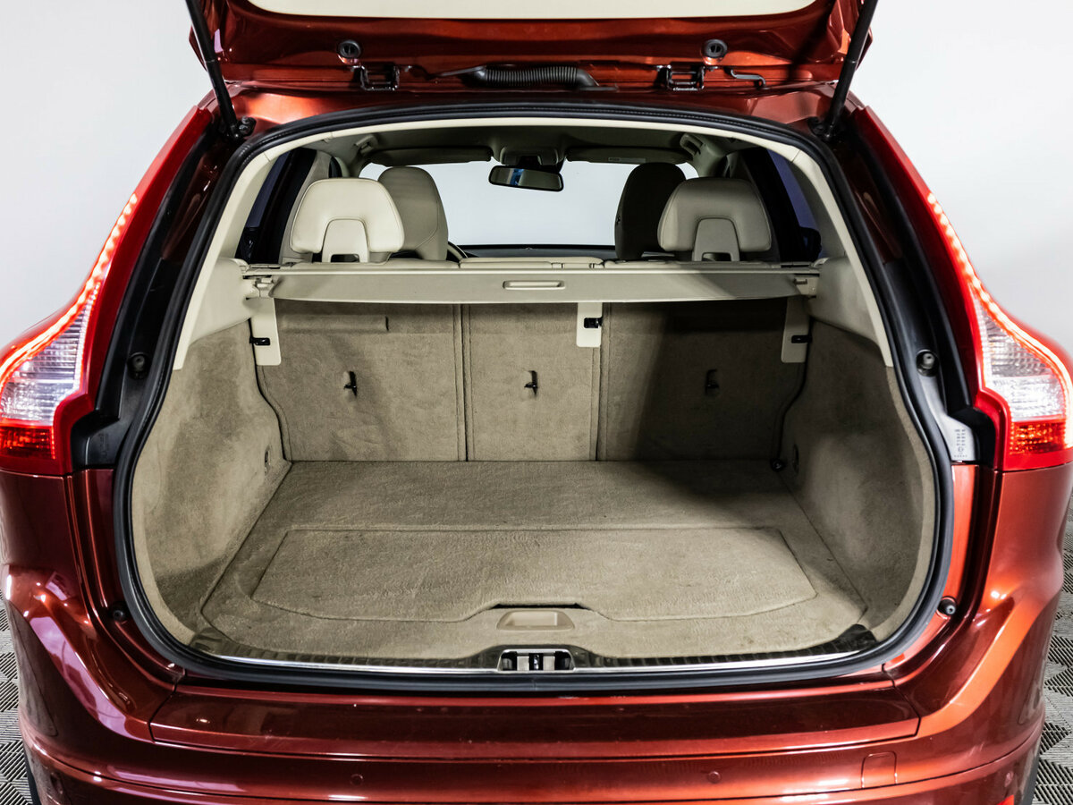 Купить Volvo XC60 с пробегом. Фото: #19