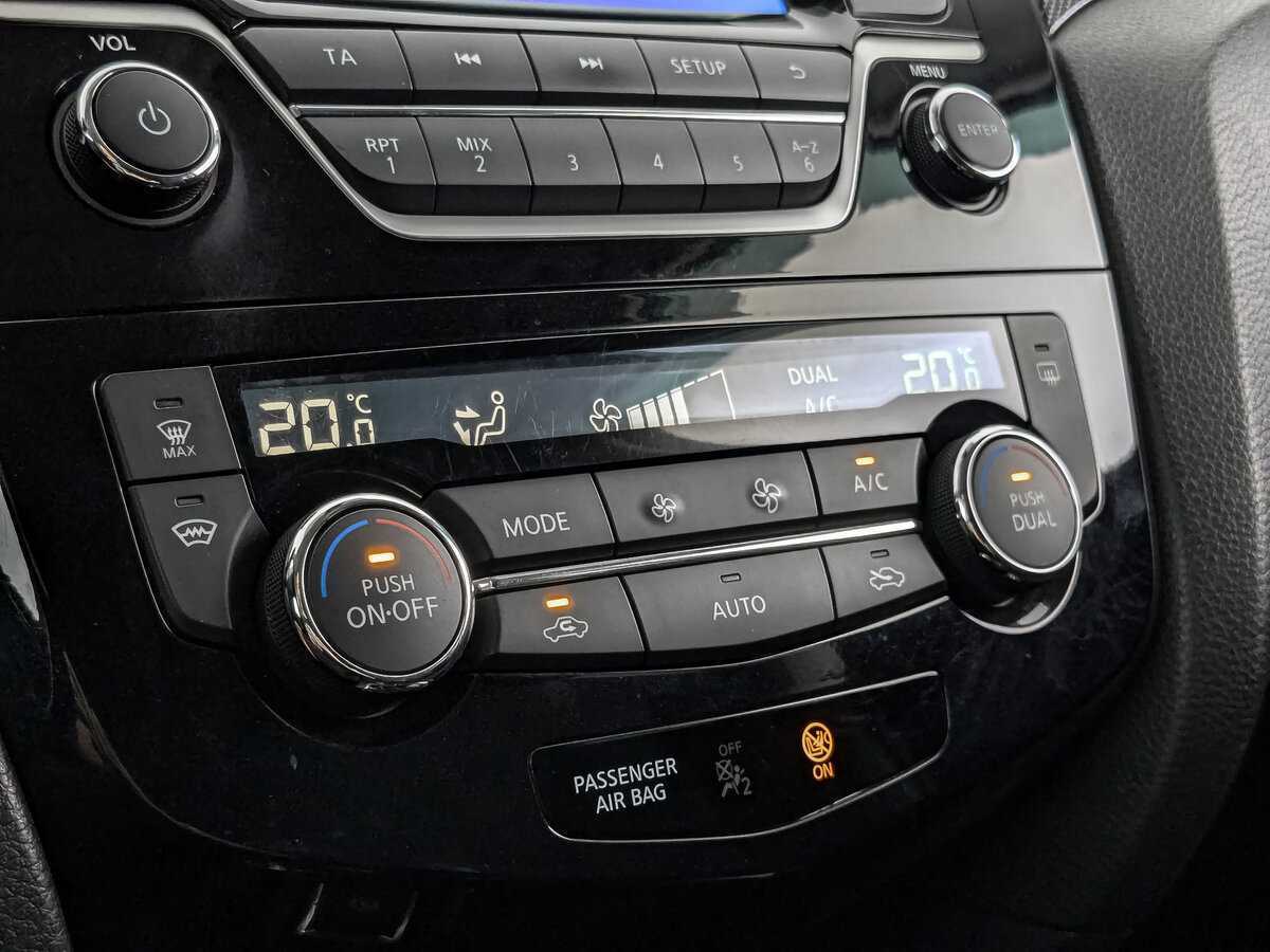 Купить Nissan X-Trail с пробегом. Фото: #17