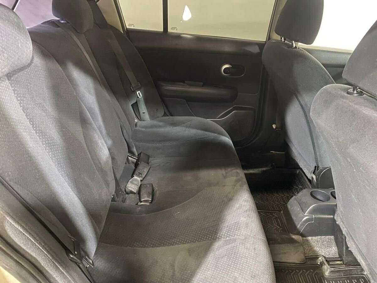 Купить Nissan Tiida с пробегом. Фото: #8