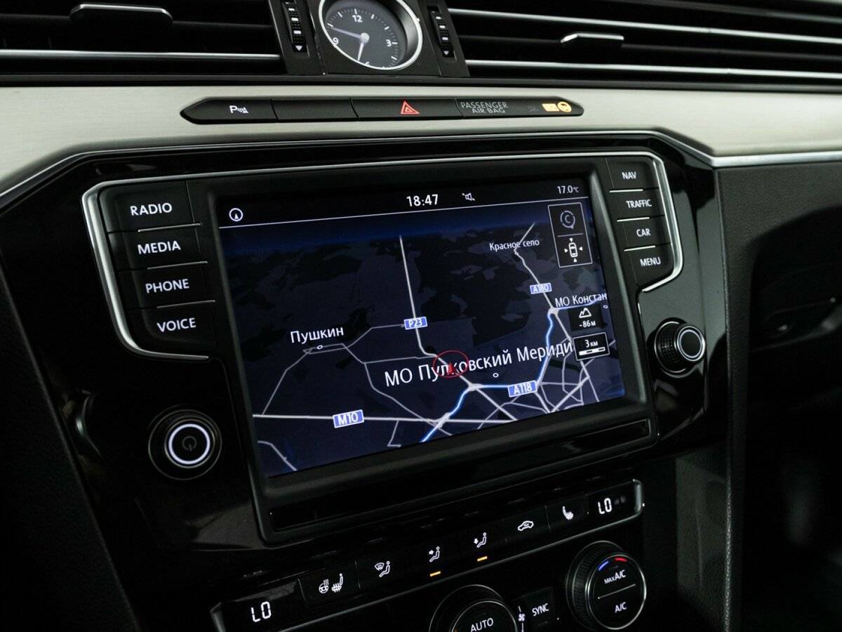 Купить Volkswagen Passat с пробегом. Фото: #16