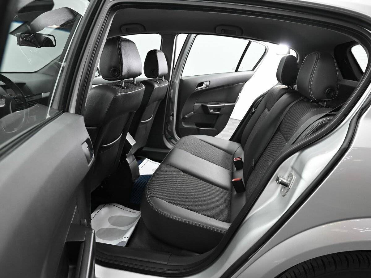 Купить Opel Astra с пробегом. Фото: #12