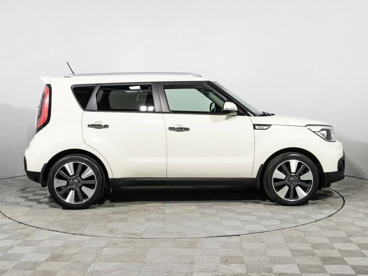Купить Kia Soul с пробегом. Фото: #3