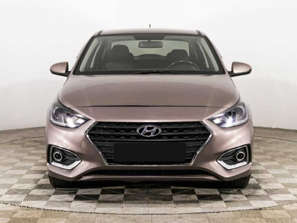 Купить Hyundai Solaris с пробегом. Фото: #1