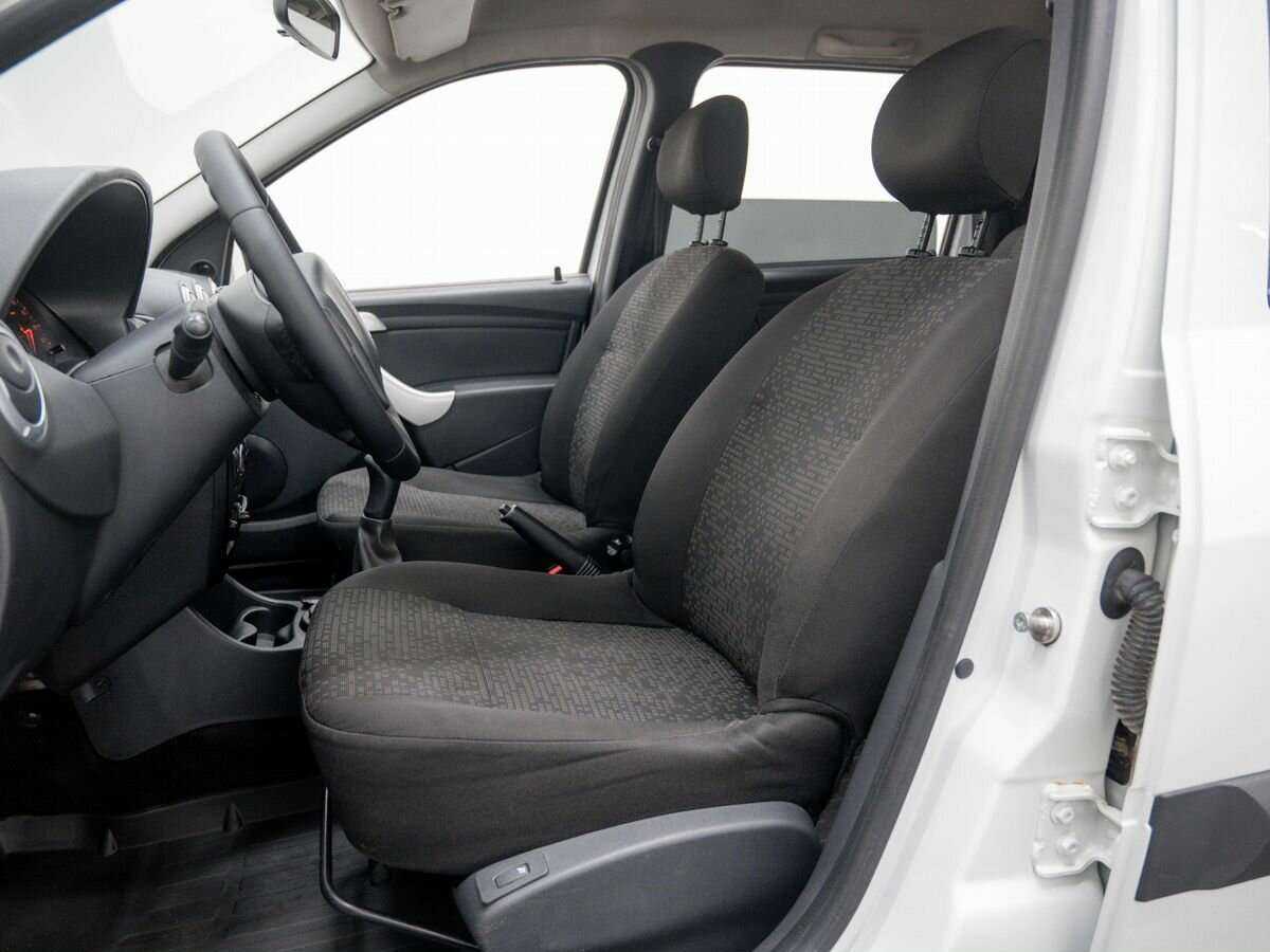 Купить Lada (ВАЗ) Largus с пробегом. Фото: #13