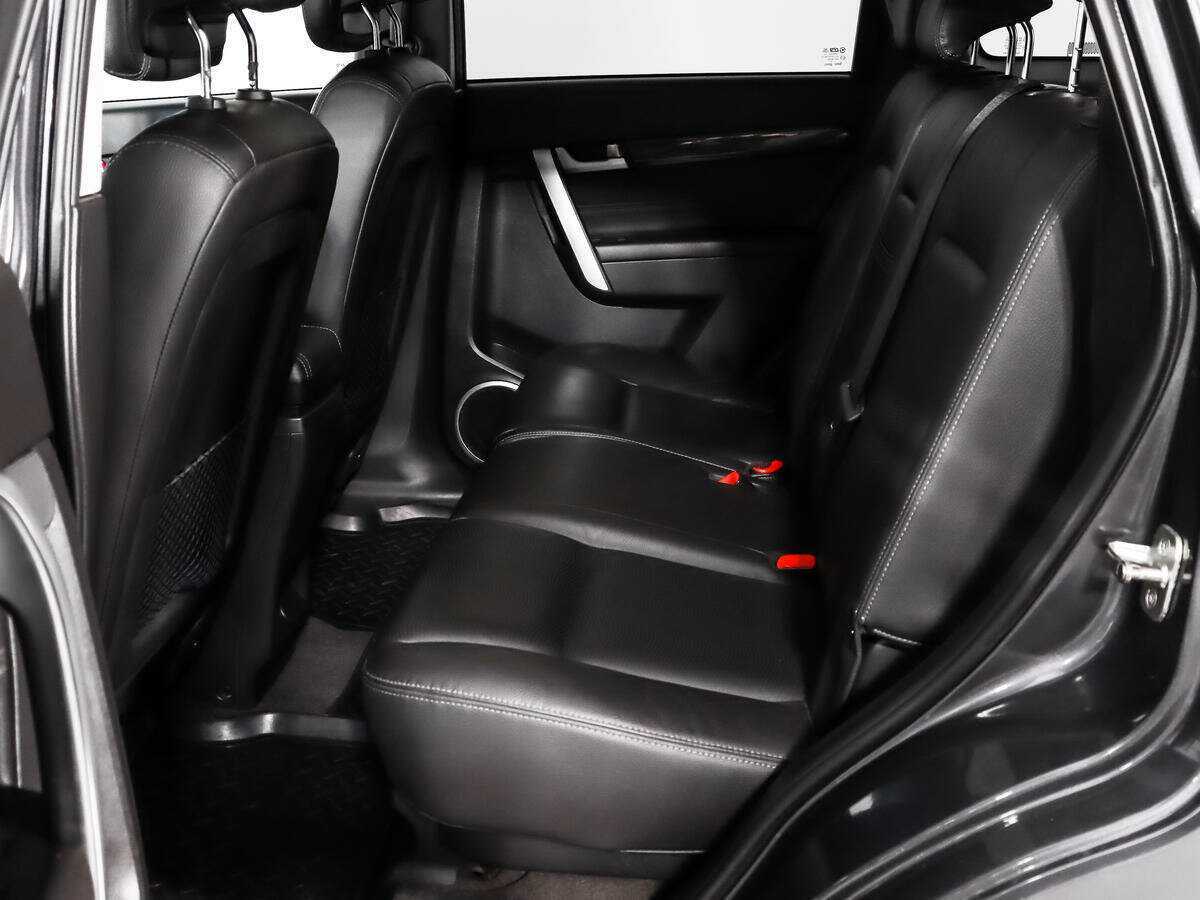 Купить Chevrolet Captiva с пробегом. Фото: #9