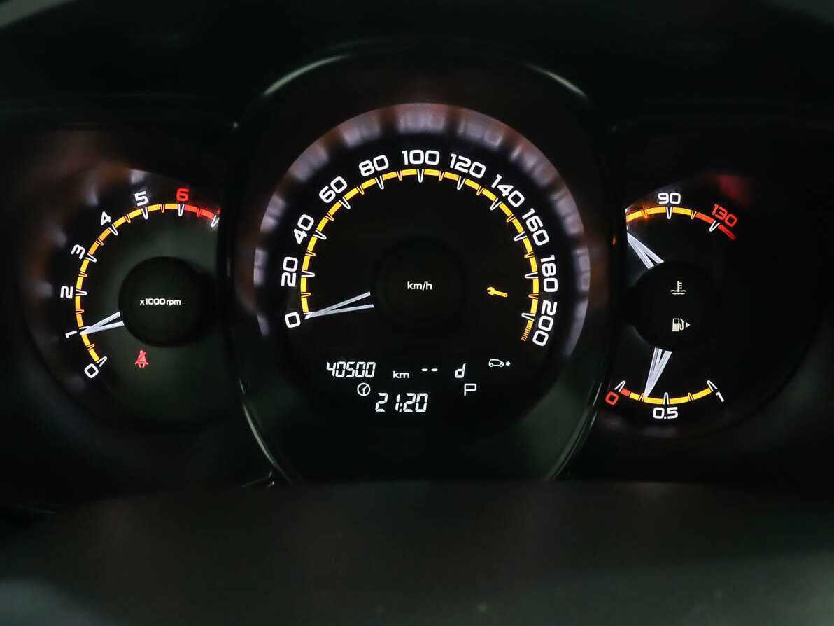 Купить Lada (ВАЗ) Vesta с пробегом. Фото: #17