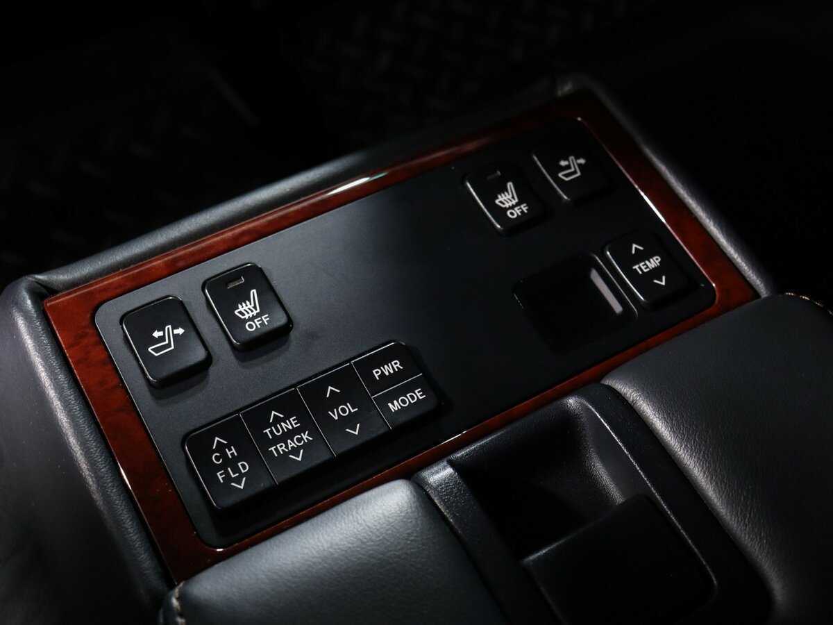 Купить Toyota Camry с пробегом. Фото: #20