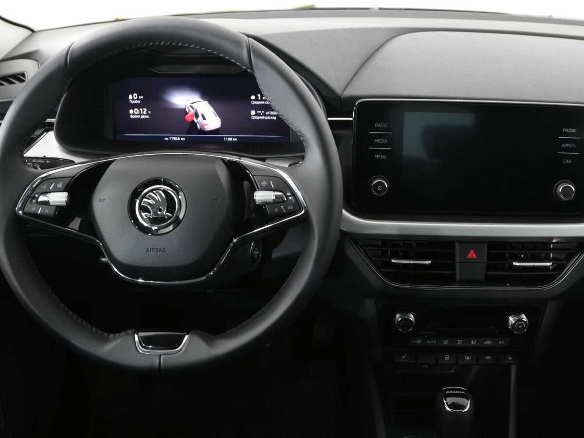 Купить Skoda Rapid с пробегом. Фото: #7