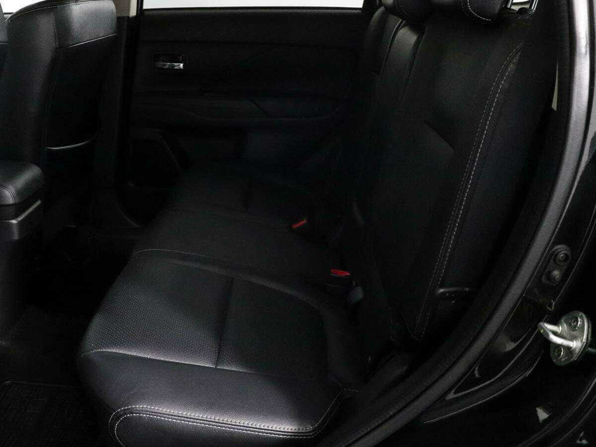 Купить Mitsubishi Outlander с пробегом. Фото: #7