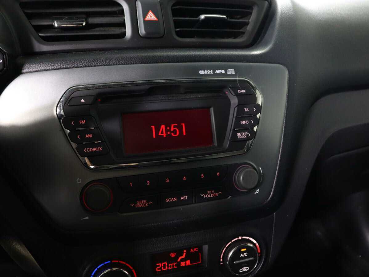 Купить Kia Rio с пробегом. Фото: #13