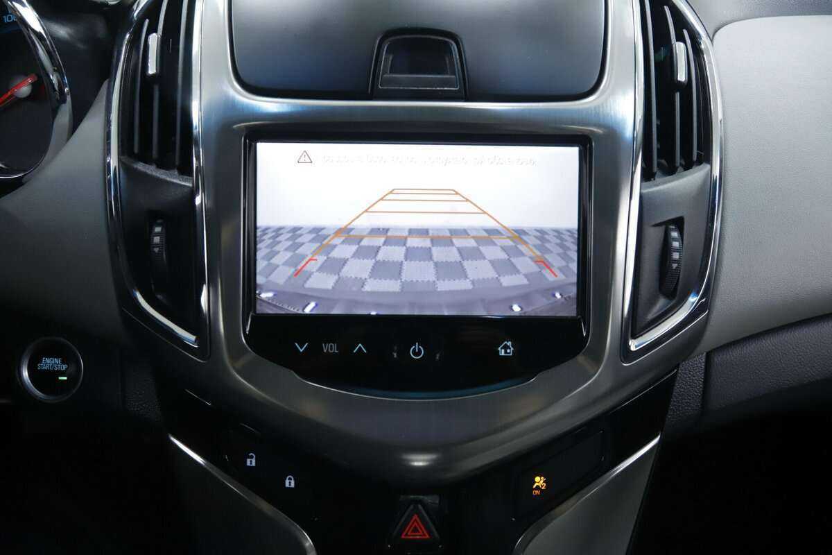 Купить Chevrolet Cruze с пробегом. Фото: #12