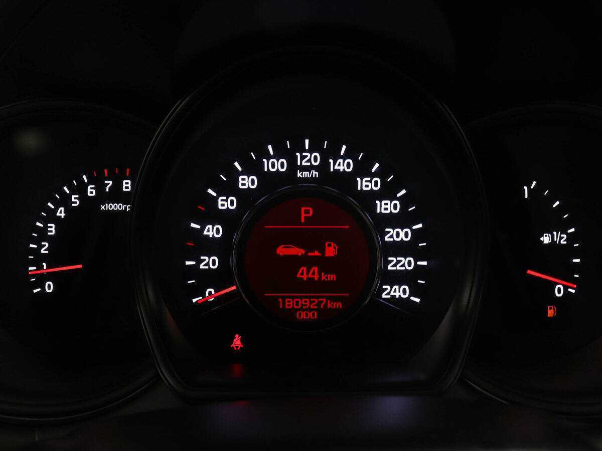 Купить Kia Ceed с пробегом. Фото: #8