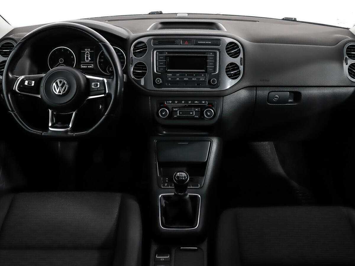 Купить Volkswagen Tiguan с пробегом. Фото: #11