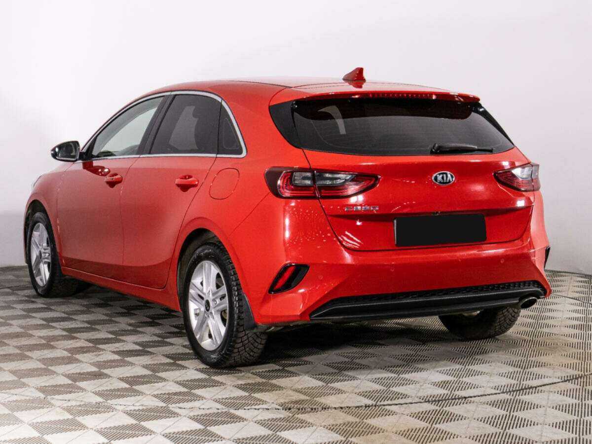 Купить Kia Ceed с пробегом. Фото: #6