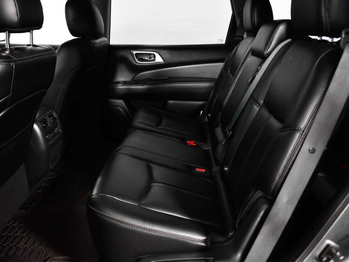 Купить Nissan Pathfinder с пробегом. Фото: #9