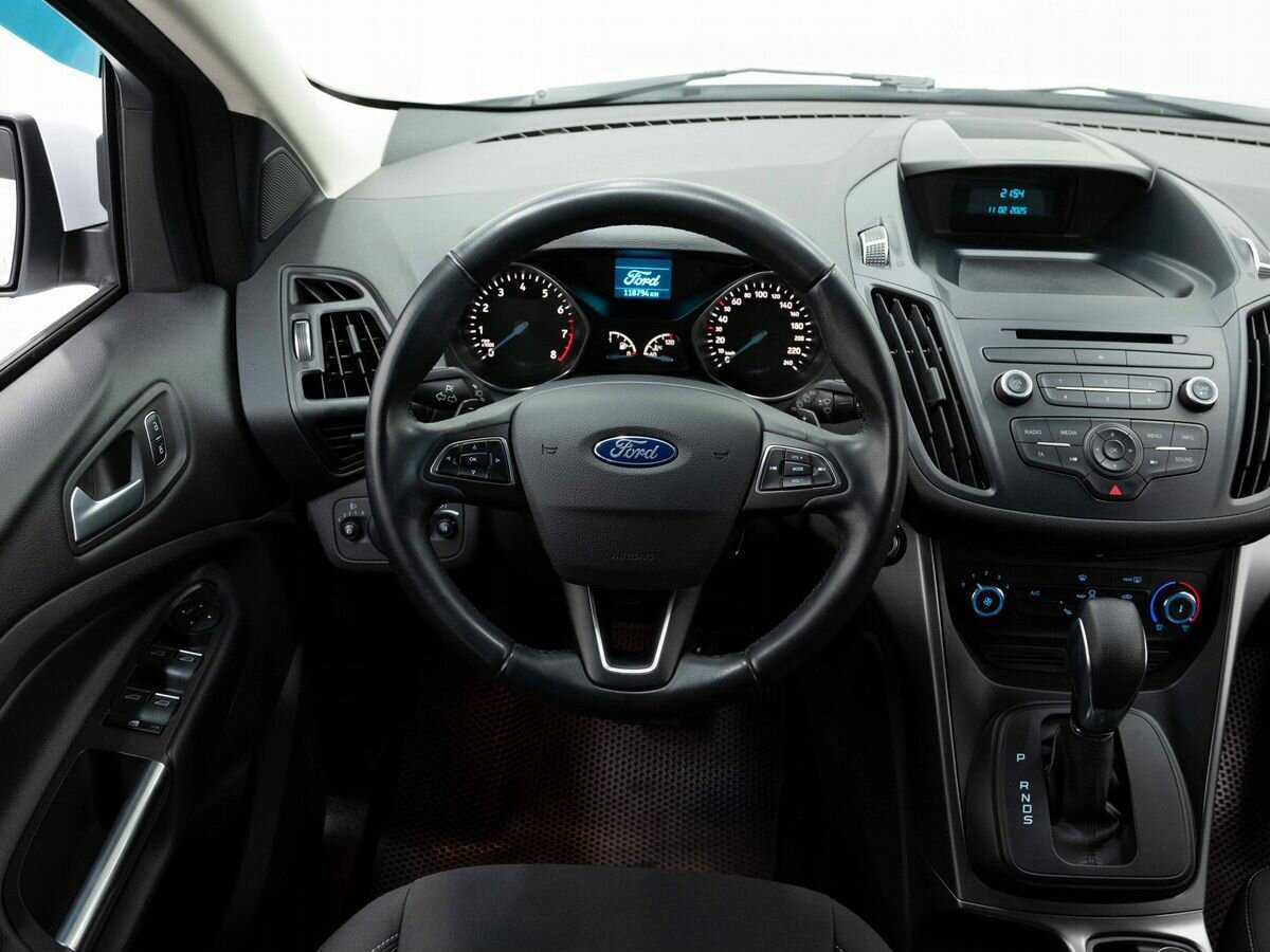 Купить Ford Kuga с пробегом. Фото: #15