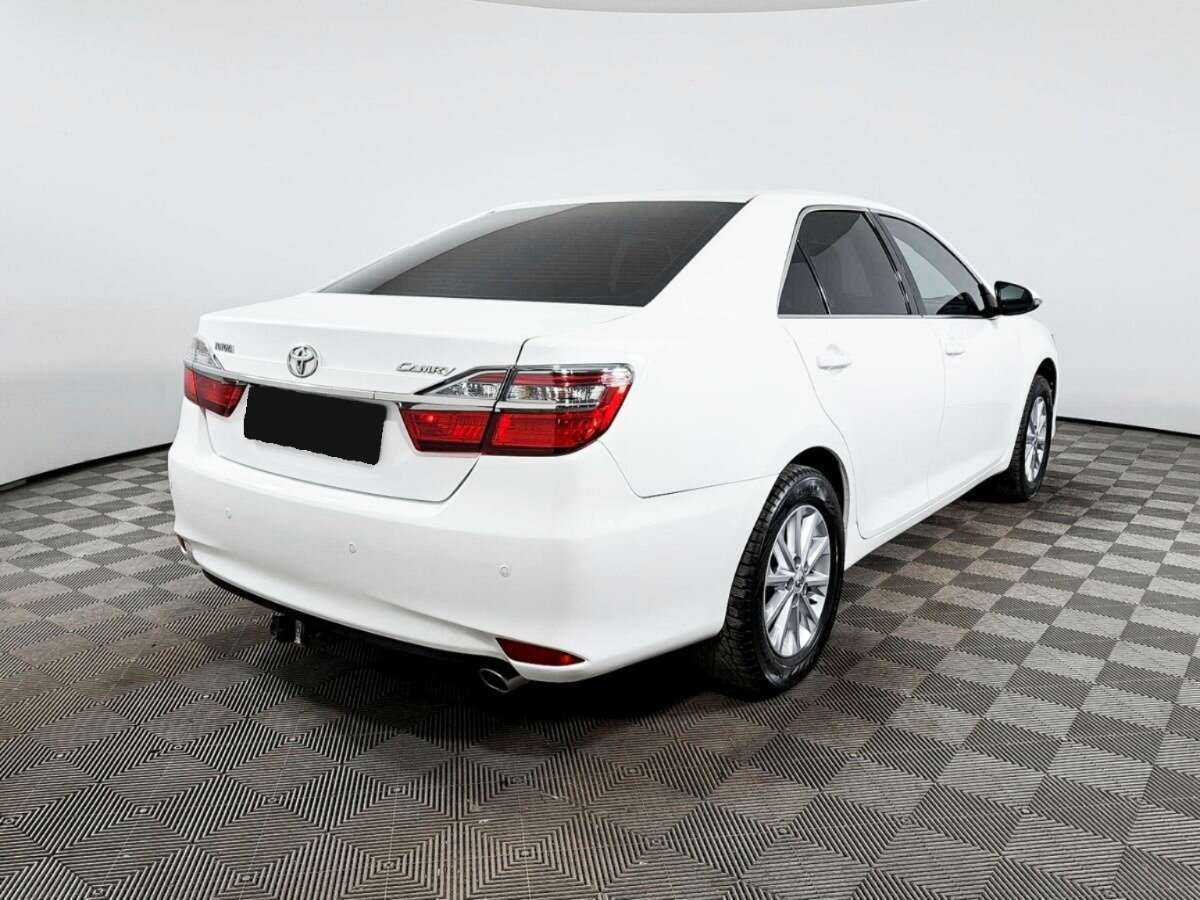 Купить Toyota Camry с пробегом. Фото: #3