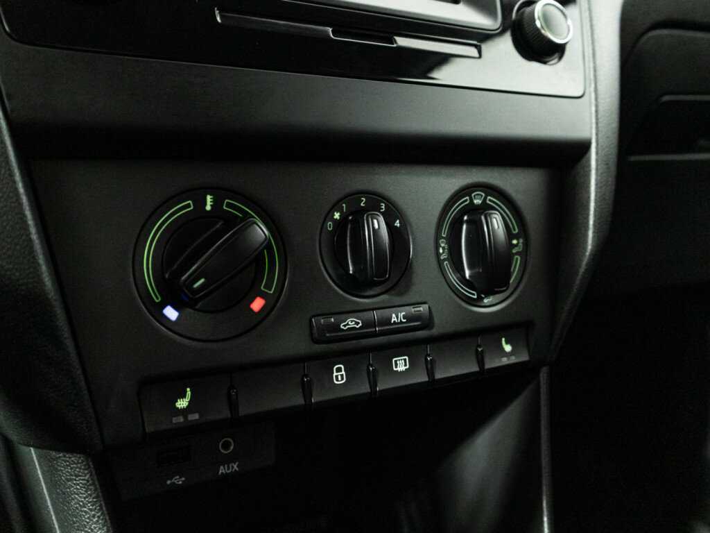 Купить Skoda Rapid с пробегом. Фото: #14