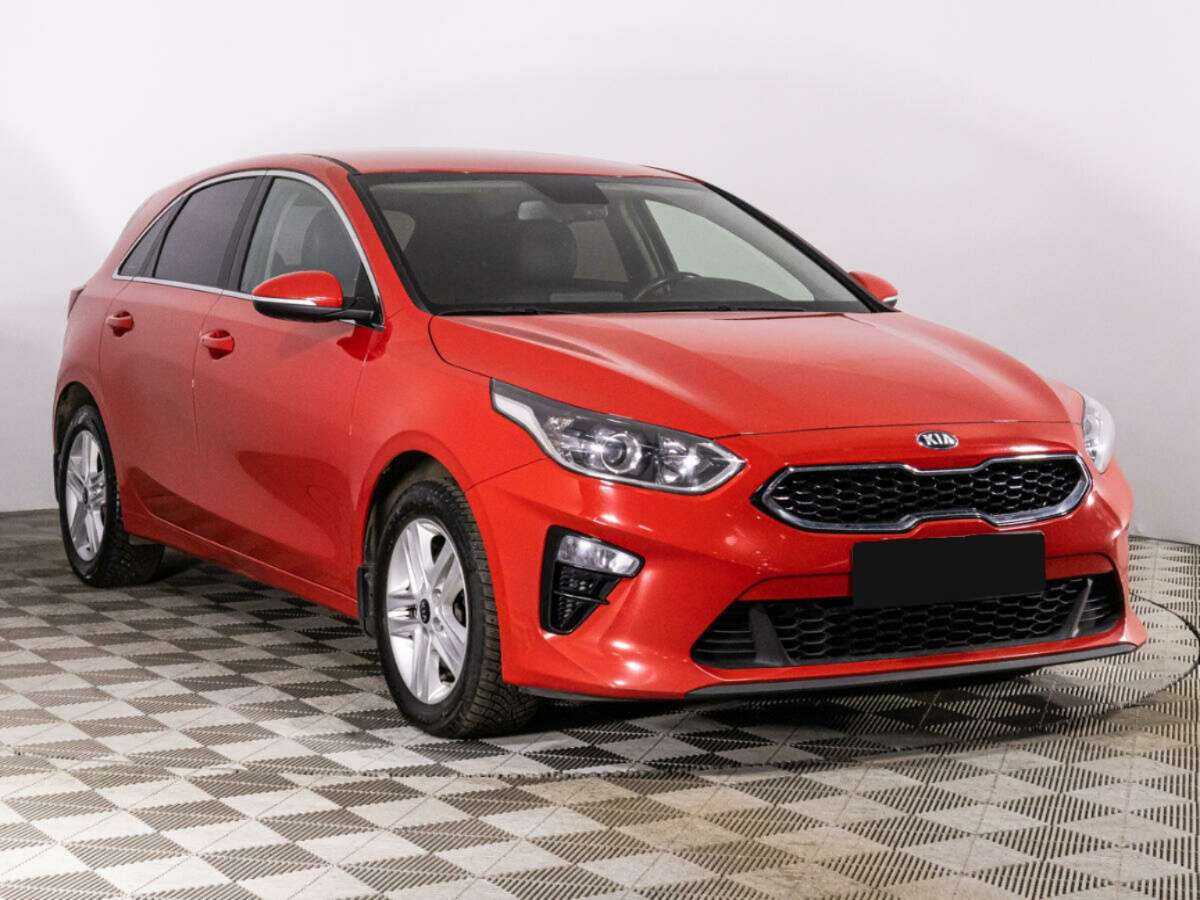 Купить Kia Ceed с пробегом. Фото: #2