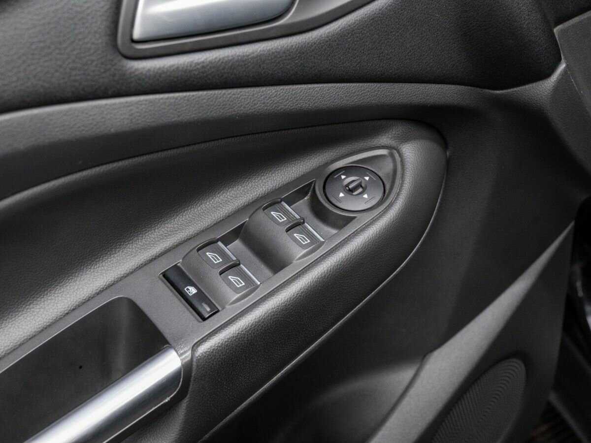 Купить Ford Kuga с пробегом. Фото: #14