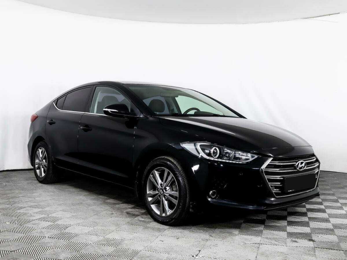 Купить Hyundai Elantra с пробегом. Фото: #2