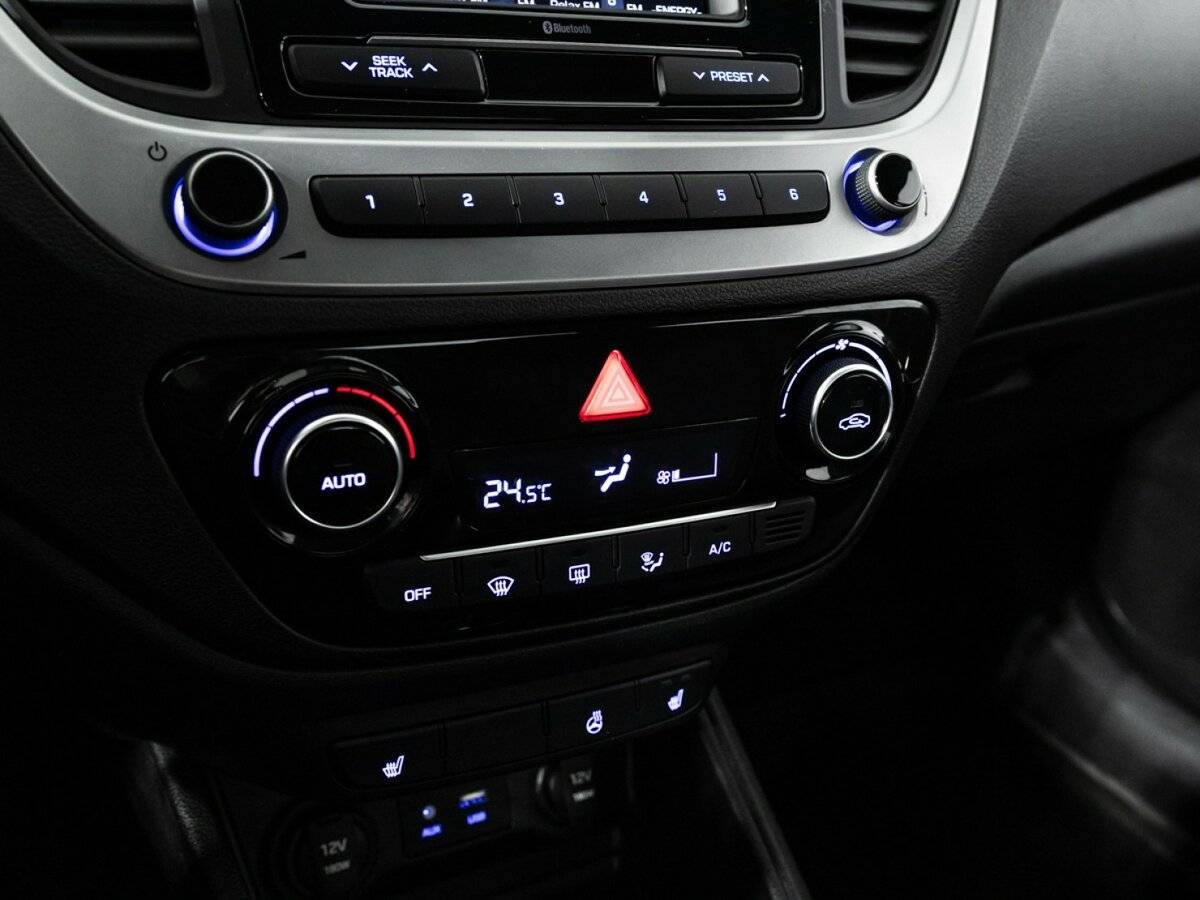 Купить Hyundai Solaris с пробегом. Фото: #15