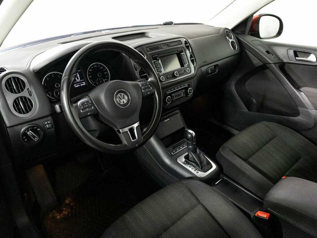 Купить Volkswagen Tiguan с пробегом. Фото: #10