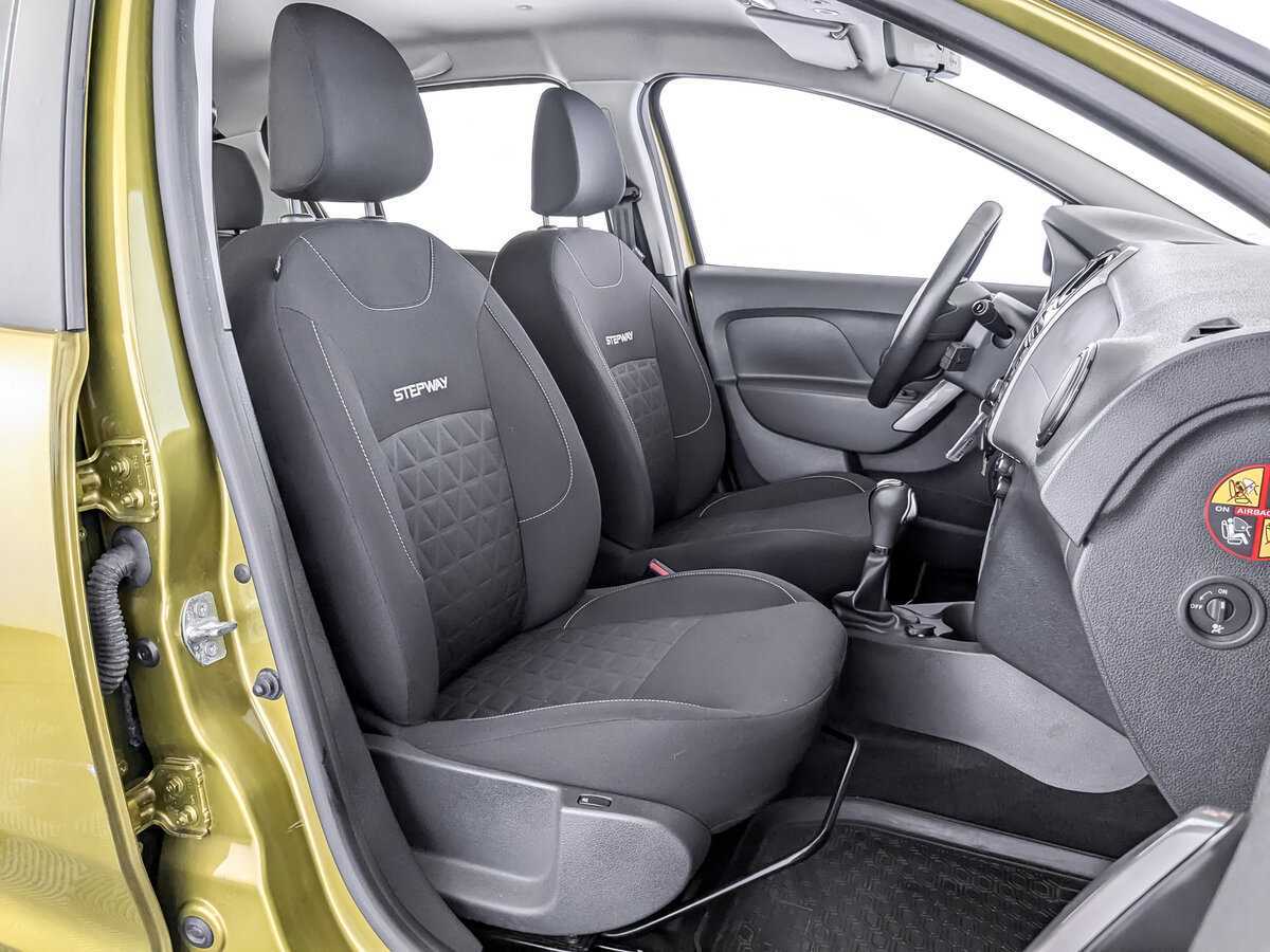 Купить Renault Sandero с пробегом. Фото: #18