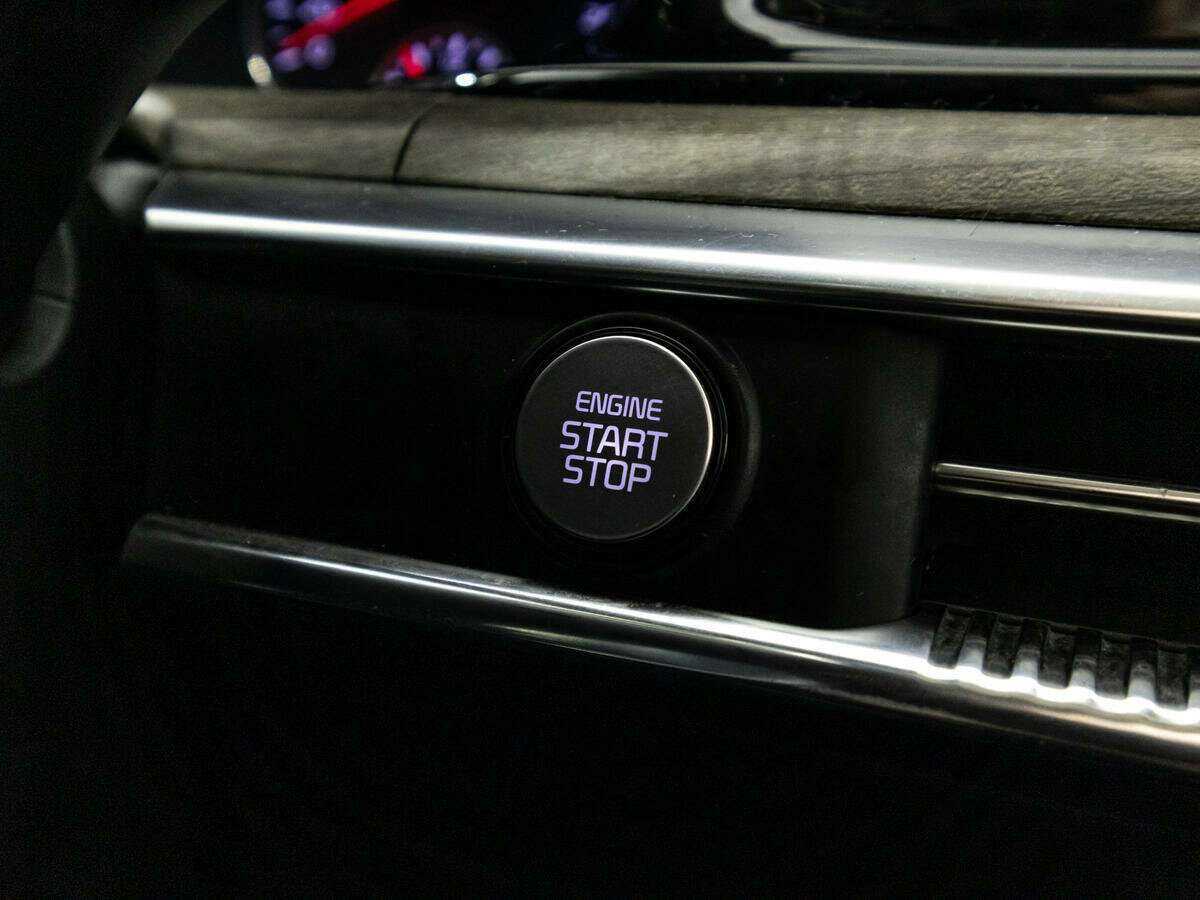 Купить Kia K5 с пробегом. Фото: #22