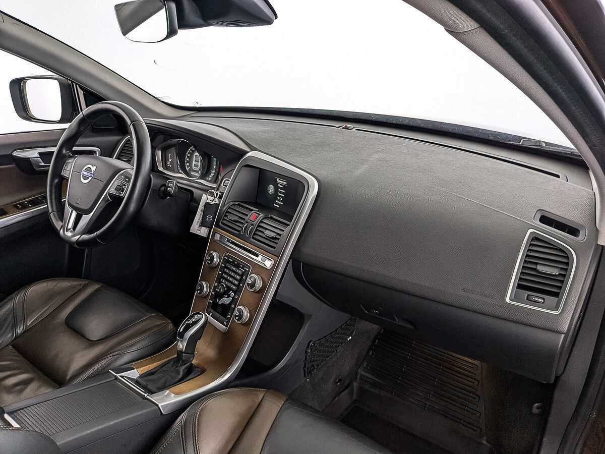Купить Volvo XC60 с пробегом. Фото: #12