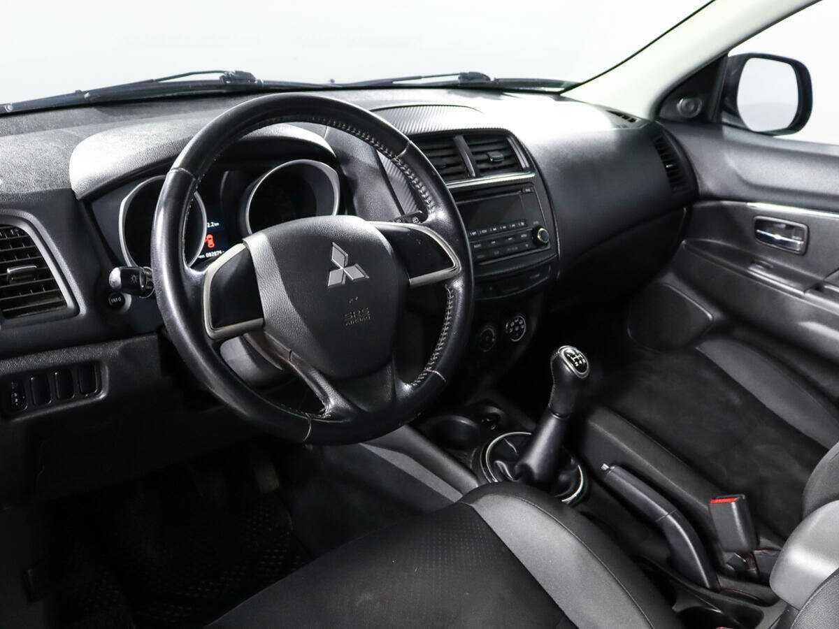 Купить Mitsubishi ASX с пробегом. Фото: #13