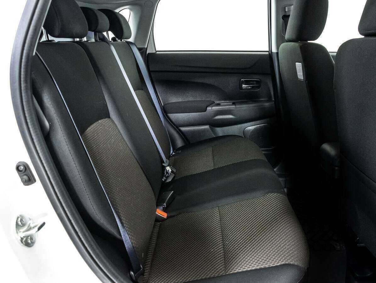 Купить Mitsubishi ASX с пробегом. Фото: #7
