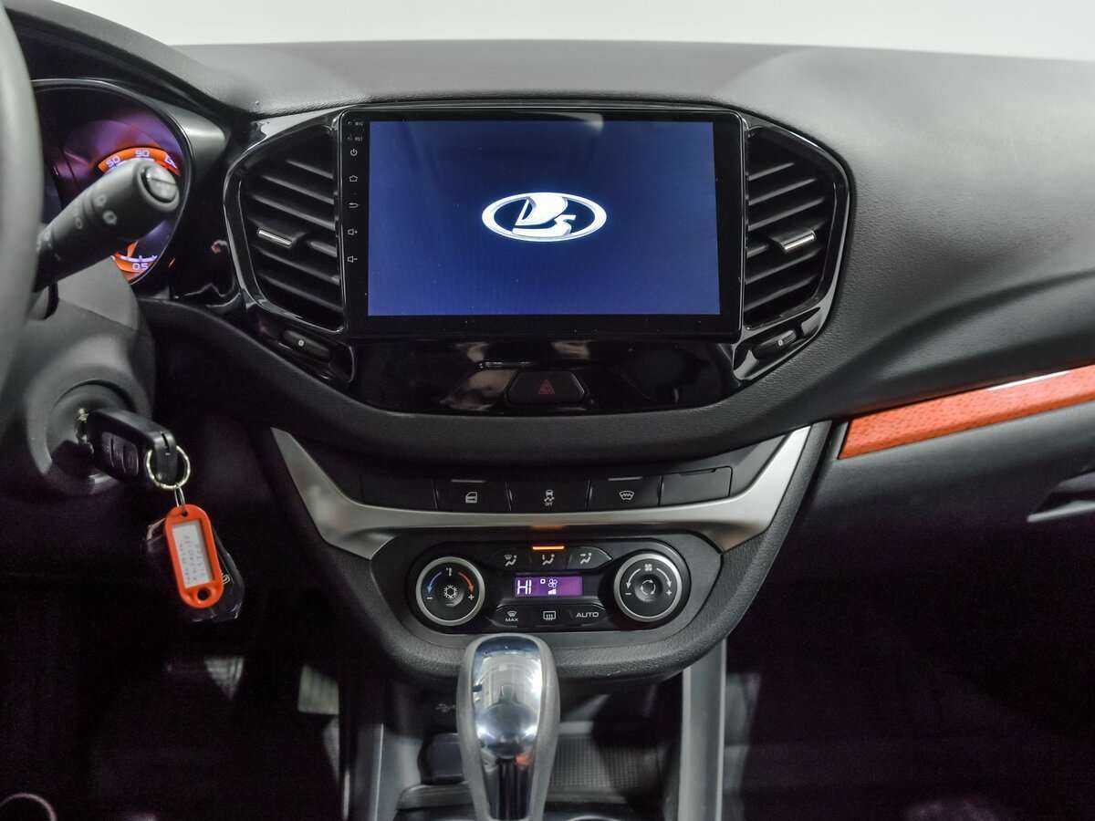 Купить Lada (ВАЗ) Vesta с пробегом. Фото: #8