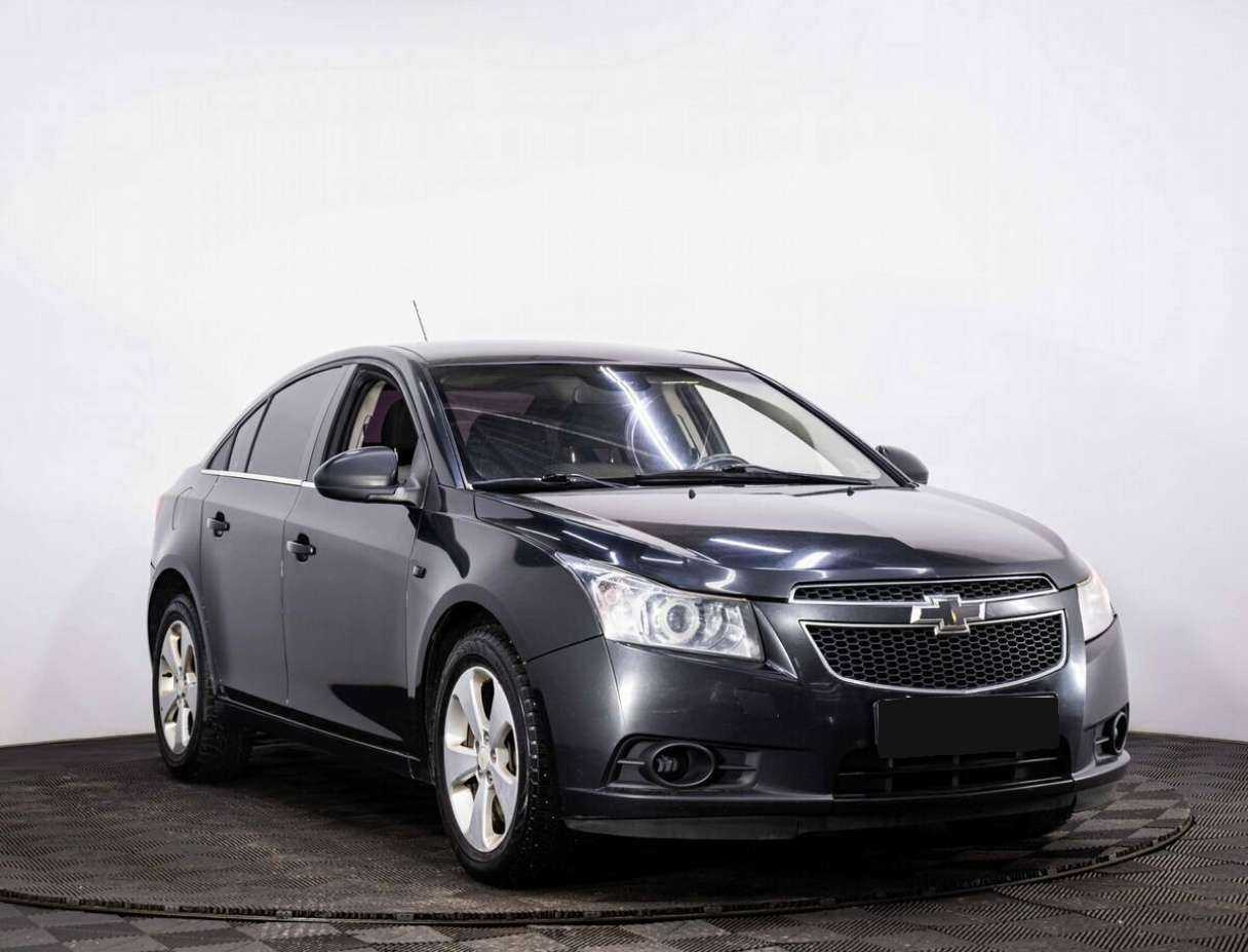 Купить Chevrolet Cruze с пробегом. Фото: #2
