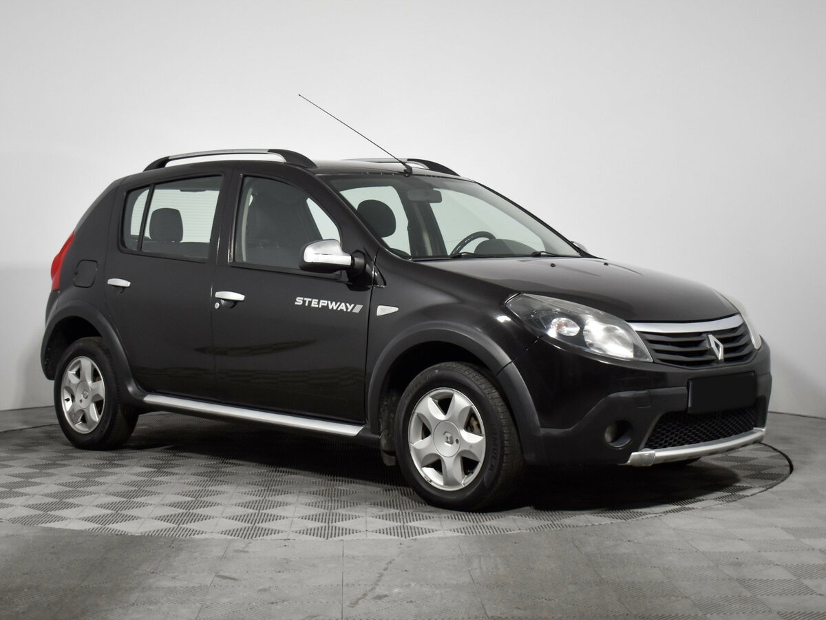 Купить Renault Sandero с пробегом. Фото: #2