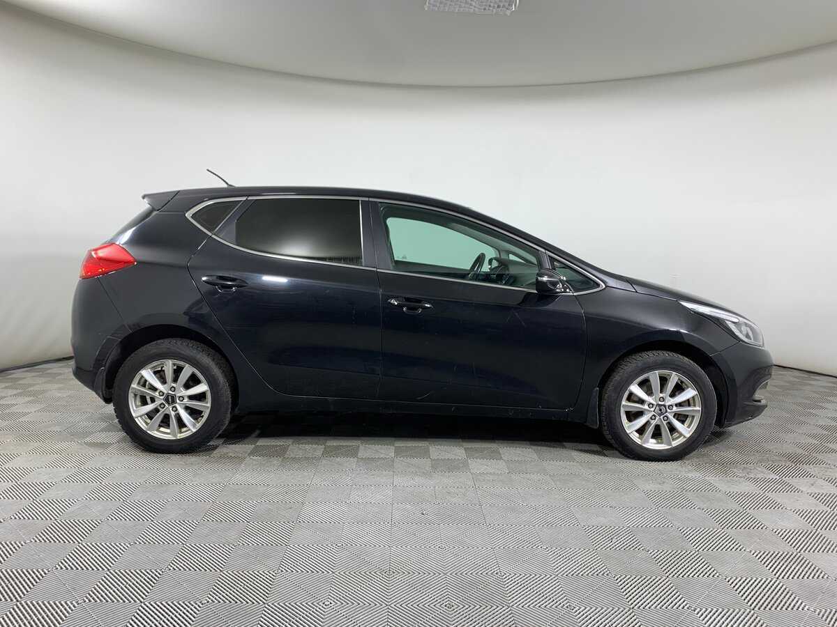Купить Kia Ceed с пробегом. Фото: #3