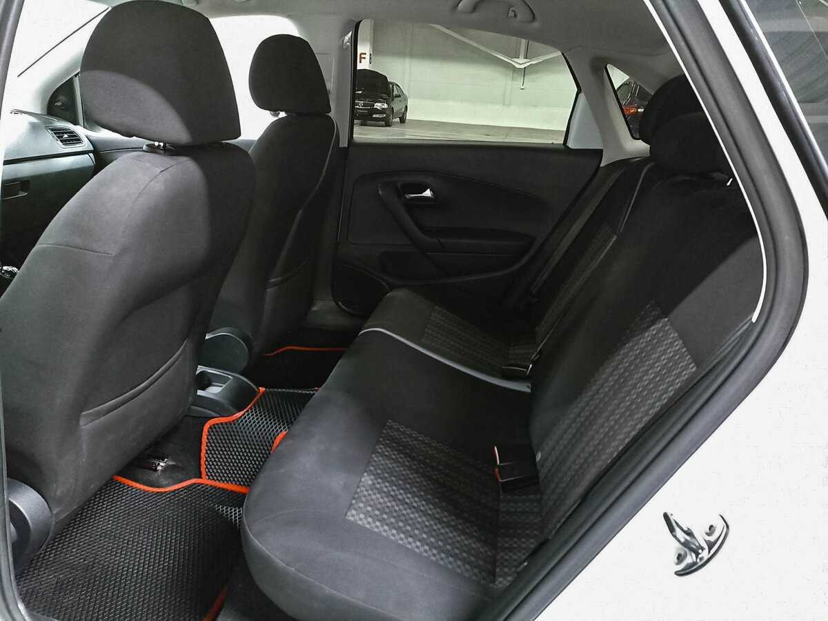 Купить Volkswagen Polo с пробегом. Фото: #10