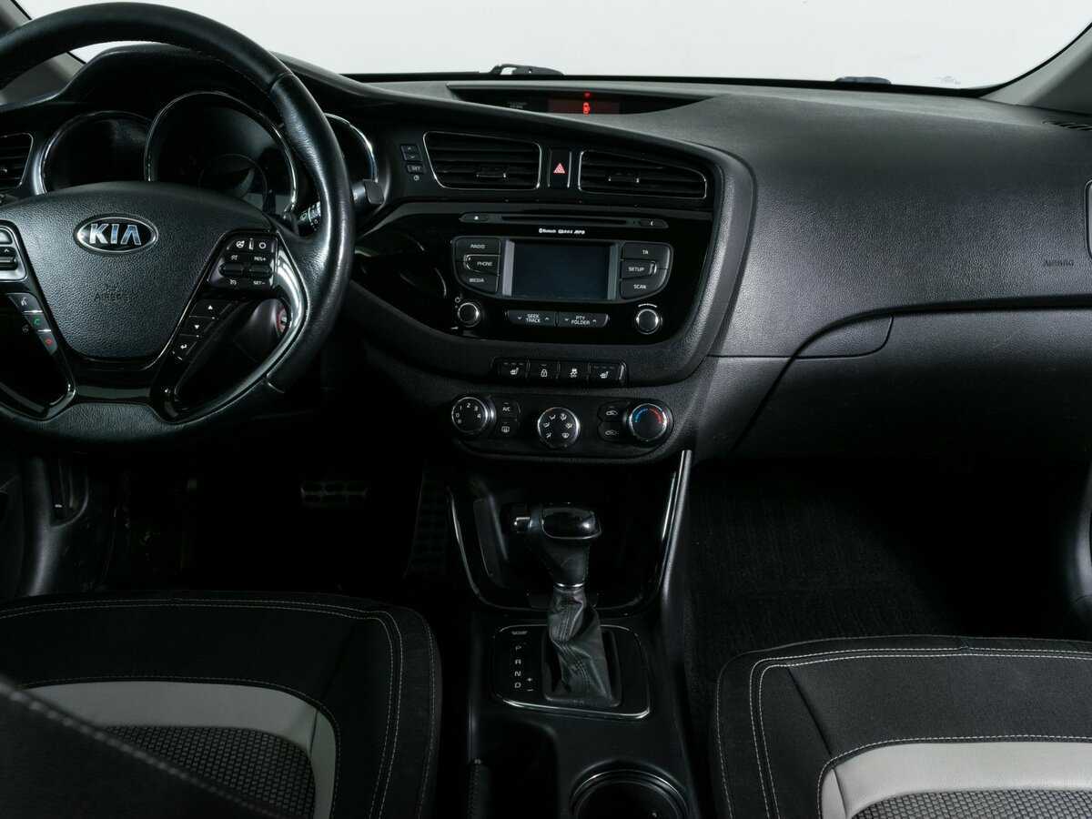 Купить Kia Ceed с пробегом. Фото: #10