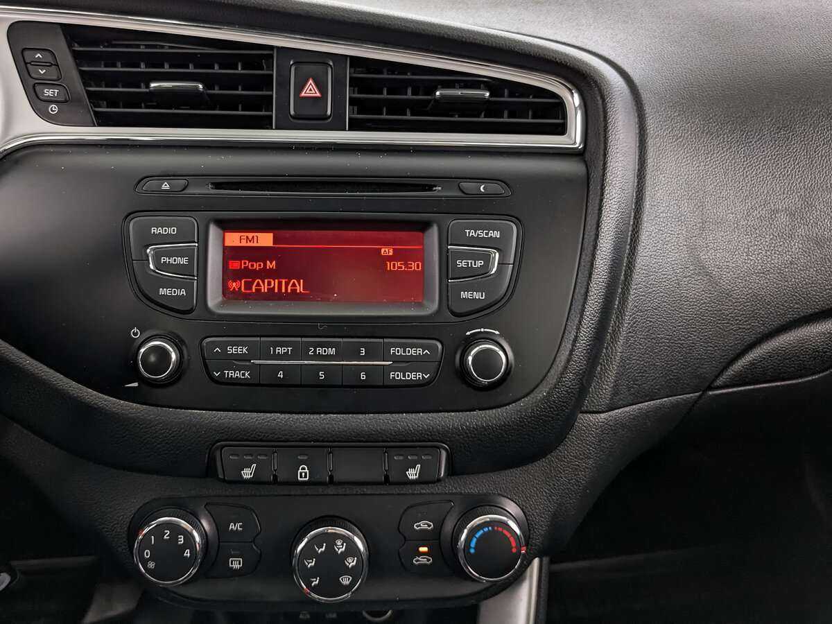 Купить Kia Ceed с пробегом. Фото: #11