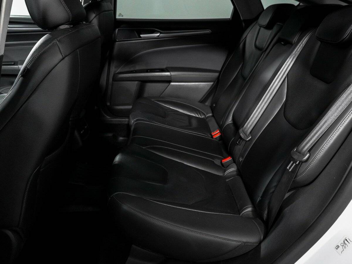 Купить Ford Mondeo с пробегом. Фото: #9