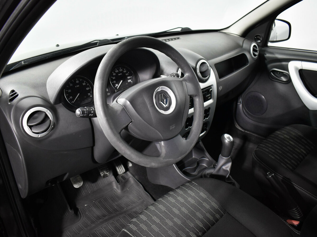 Купить Renault Sandero с пробегом. Фото: #8