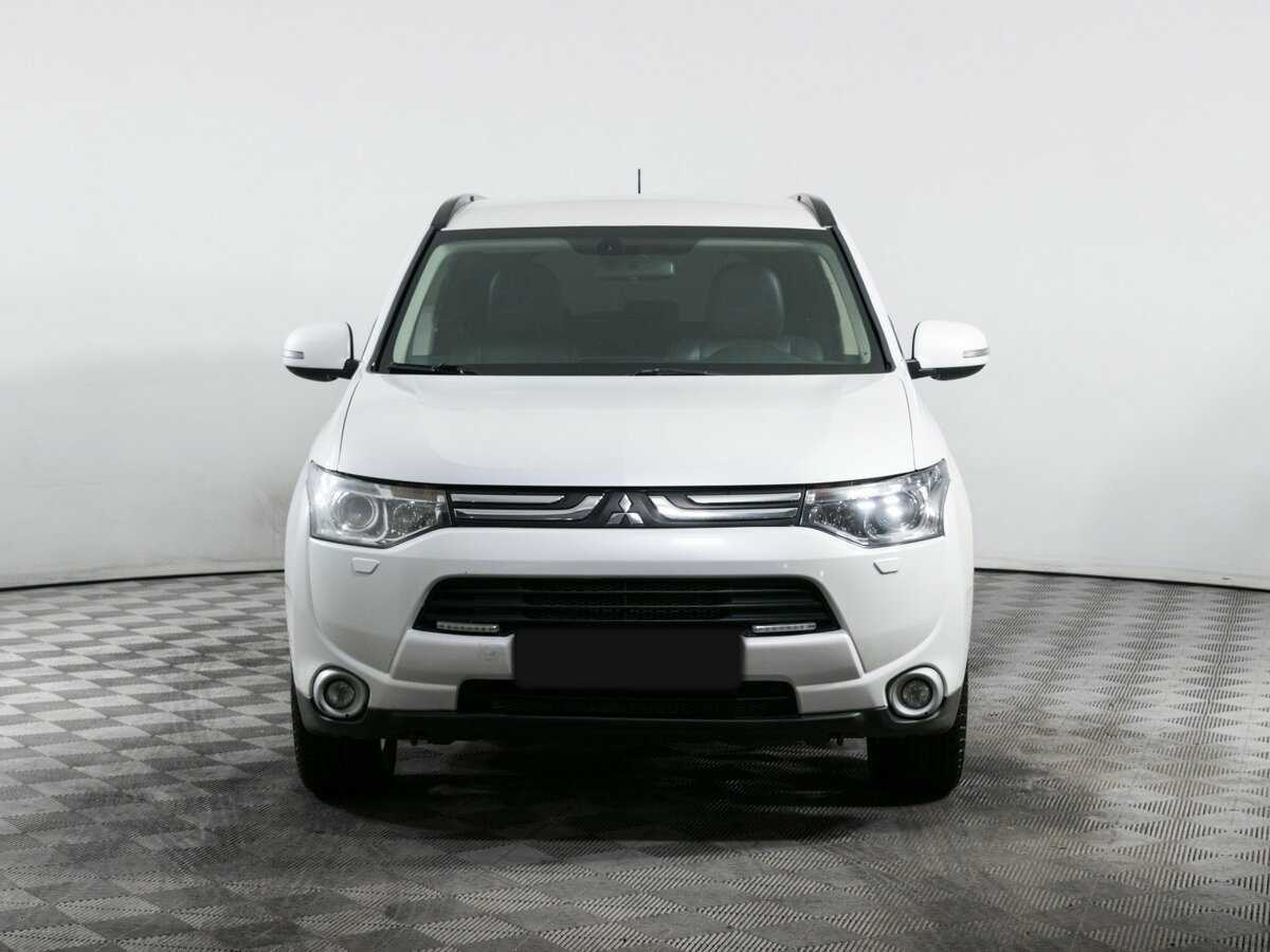 Купить Mitsubishi Outlander с пробегом. Фото: #1