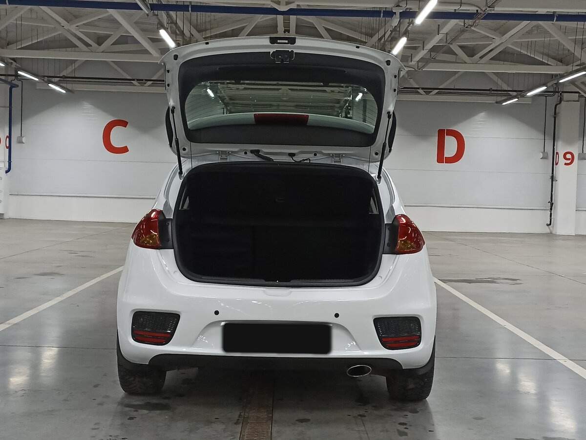 Купить Kia Ceed с пробегом. Фото: #9