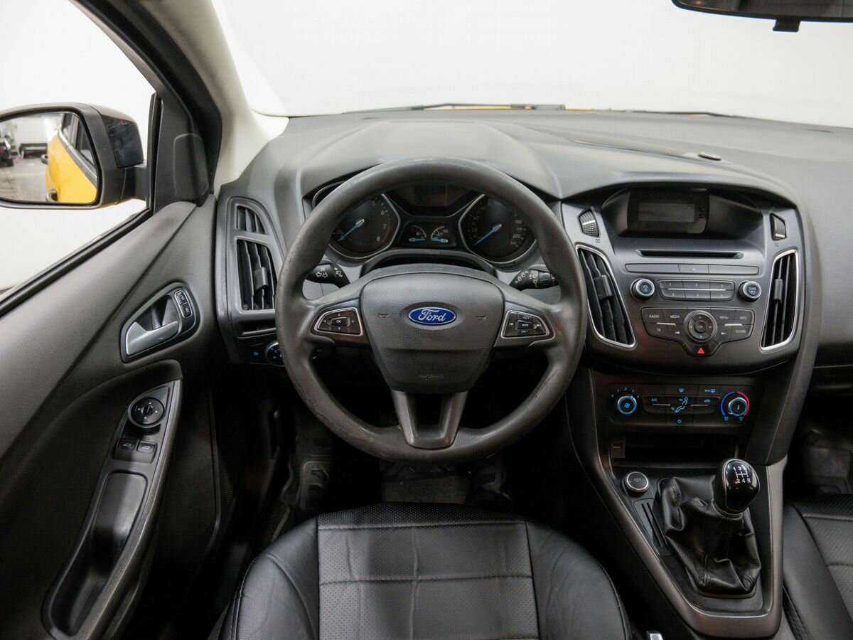 Купить Ford Focus с пробегом. Фото: #9