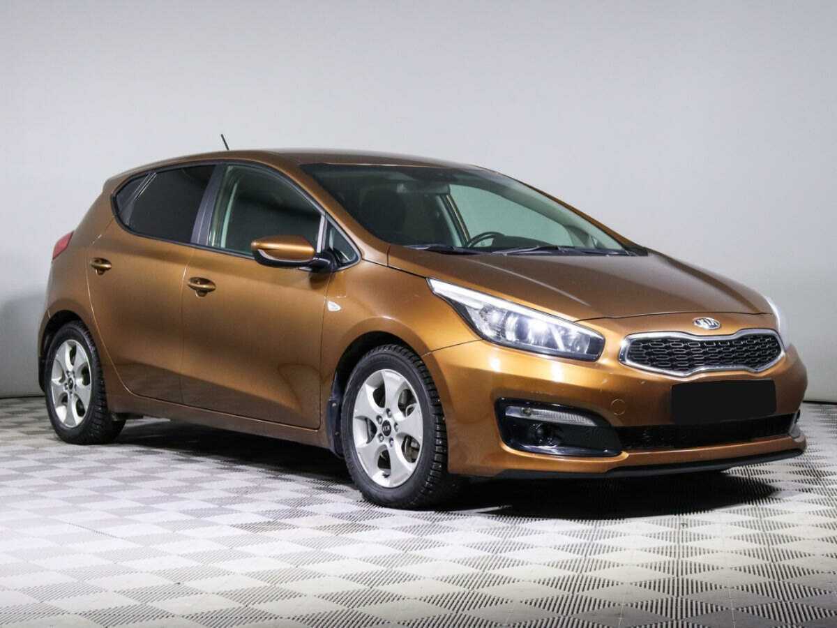 Купить Kia Ceed с пробегом. Фото: #2
