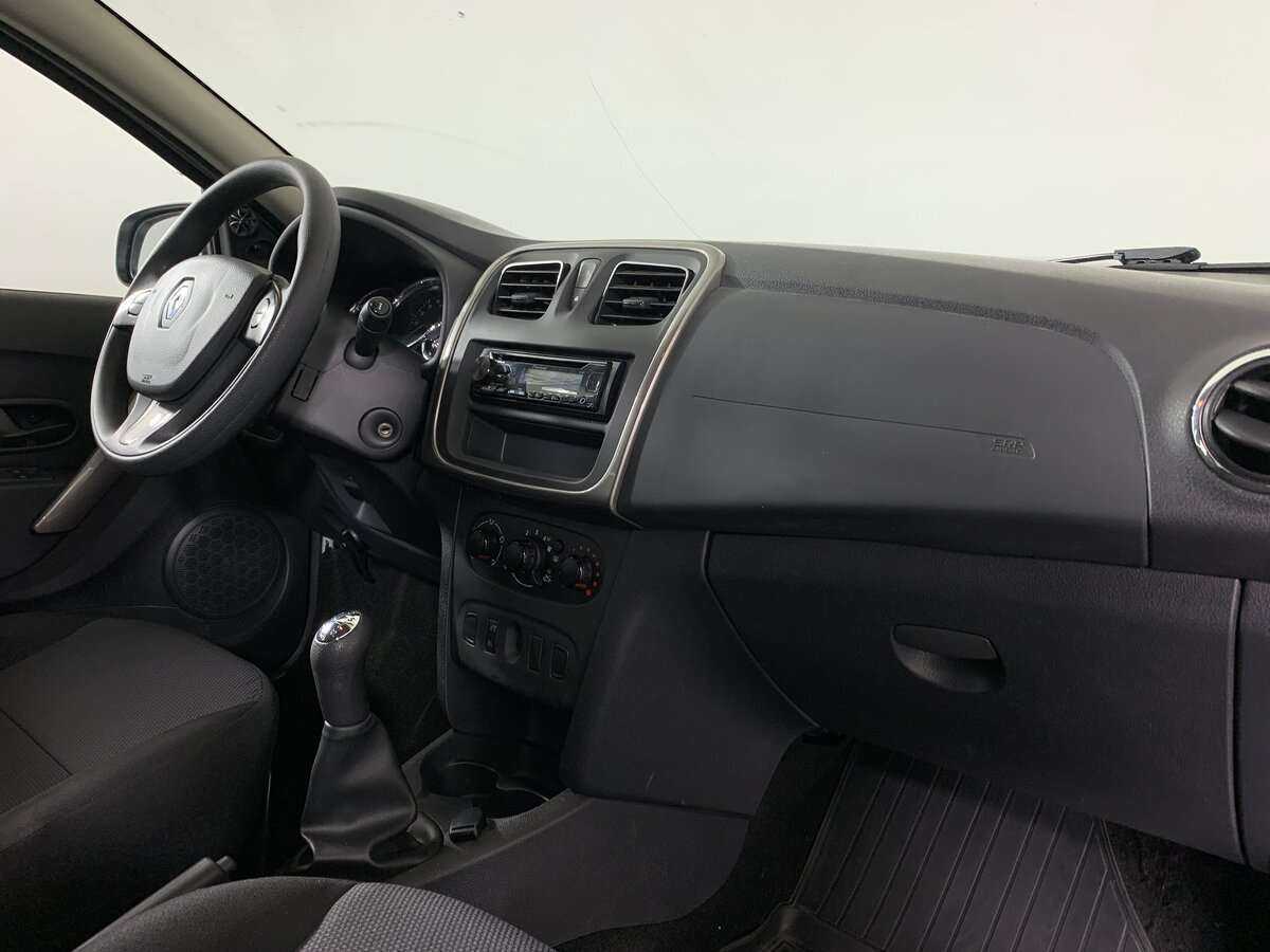 Купить Renault Sandero с пробегом. Фото: #10