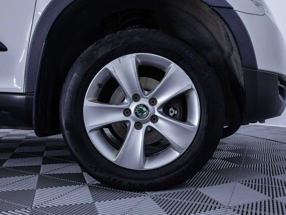 Купить Skoda Yeti с пробегом. Фото: #19