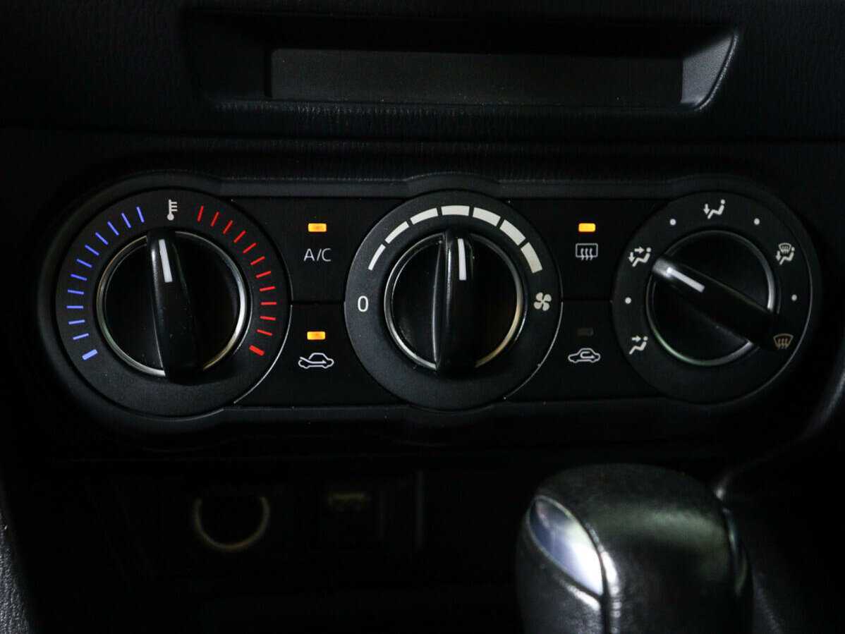 Купить Mazda 3 с пробегом. Фото: #8